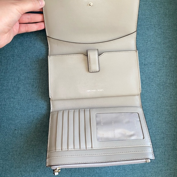 Michael Kors Snap Wallet & Phone Holder - Picture 3 of 4